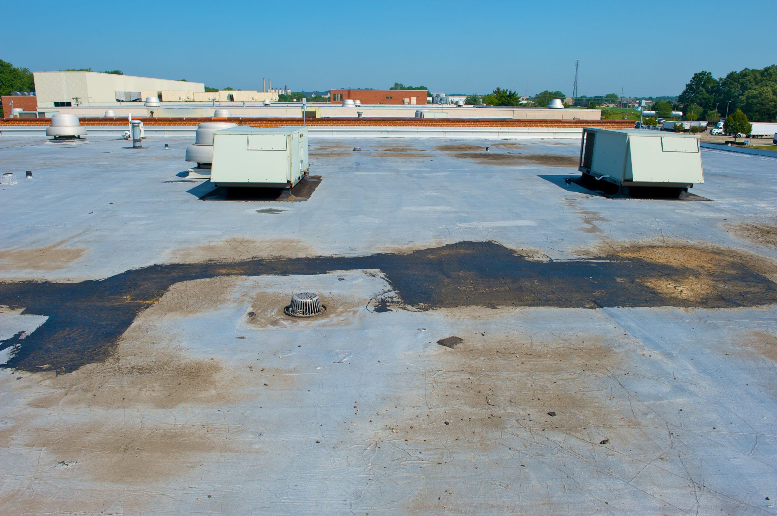 Flat Roof Repair vs. Replacement